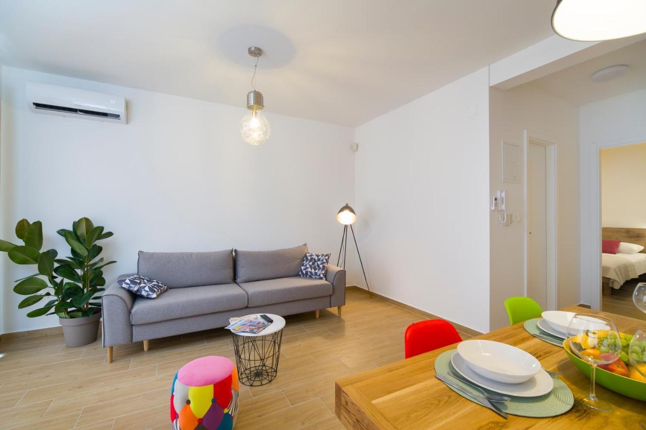 Apartments Bulli Trogir Luaran gambar
