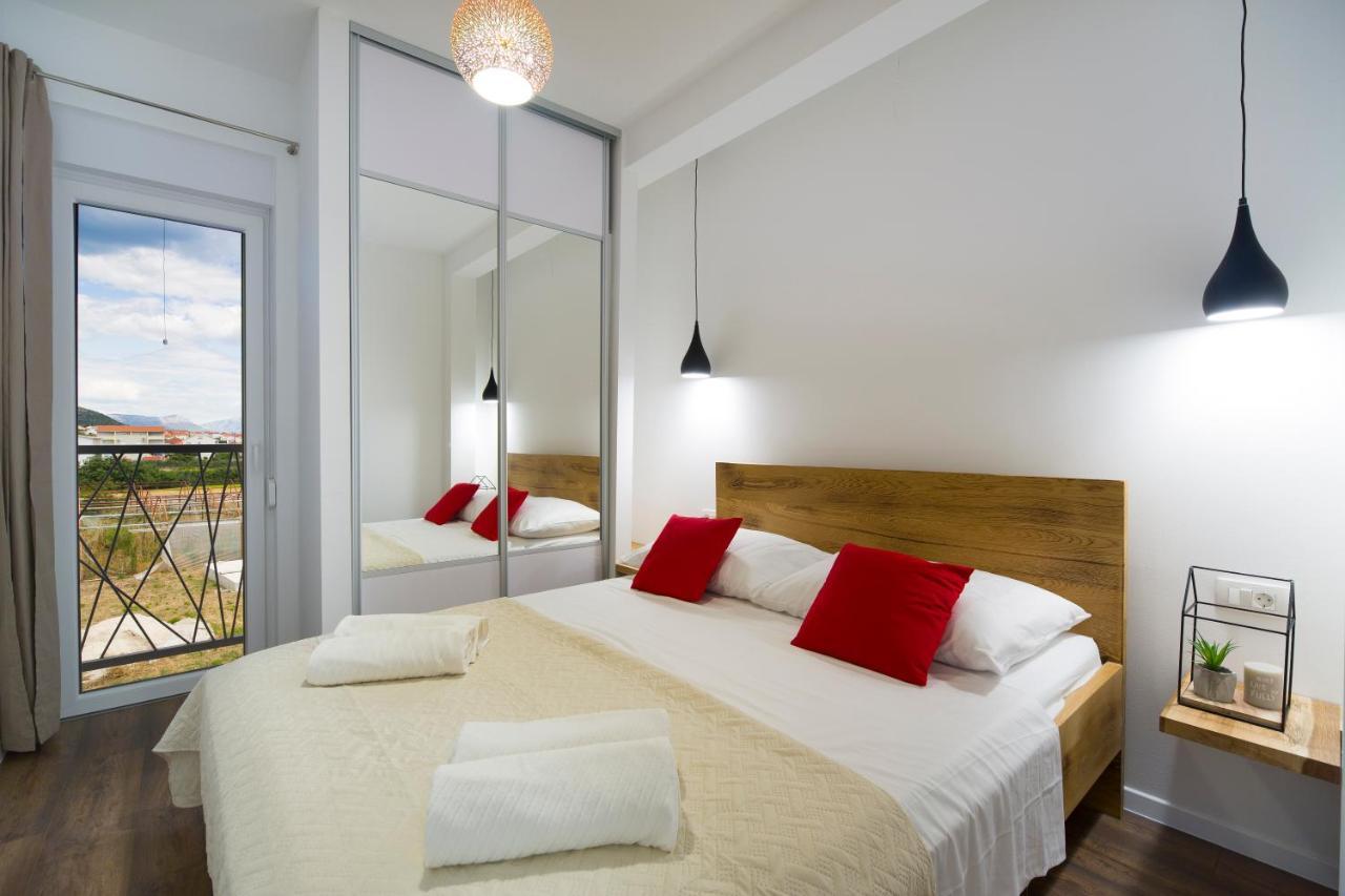 Apartments Bulli Trogir Luaran gambar