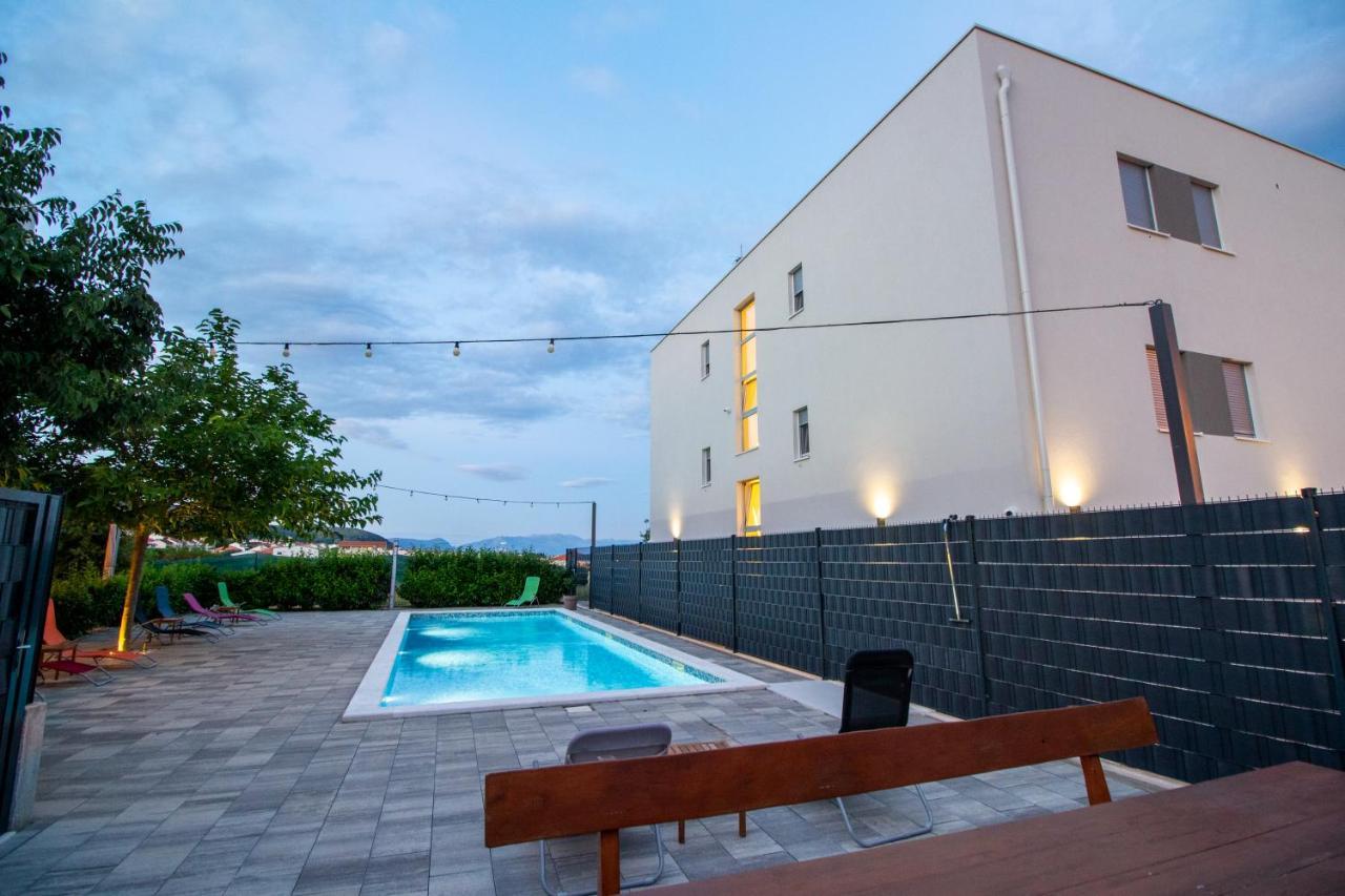 Apartments Bulli Trogir Luaran gambar
